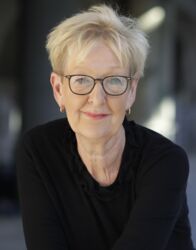 Redner: Dr. Stefanie Babst - Sicherheitsexpertin, strategische Beraterin, Publizistin