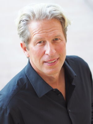 Redner: Oliver Leisse - Trend- und Zukunftsforscher, strategischer Berater, Buchautor