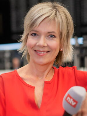 Redner: Corinna Wohlfeil - n-tv-Moderatorin „Märkte am Morgen“, „telebörse“